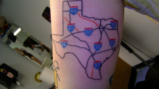 Illustration for article titled 11 Map Tattoos That Pay Tribute to Cities and Their Systems